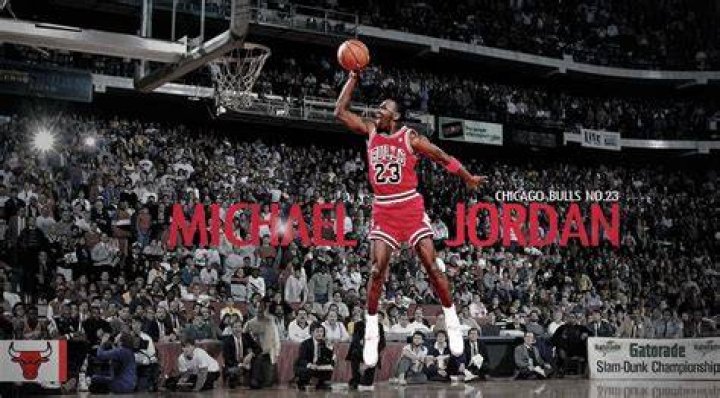 Image of Michael Jordan and his former wife Juanita Vanoy | Photo: Instagram/heirmj523
