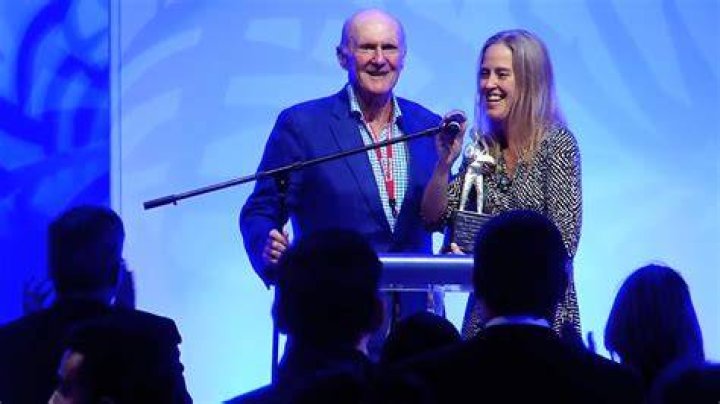Investor Julian Robertson Wife Josephine Tucker: Who Is She? Death Cause Of The Billionaire Explained
