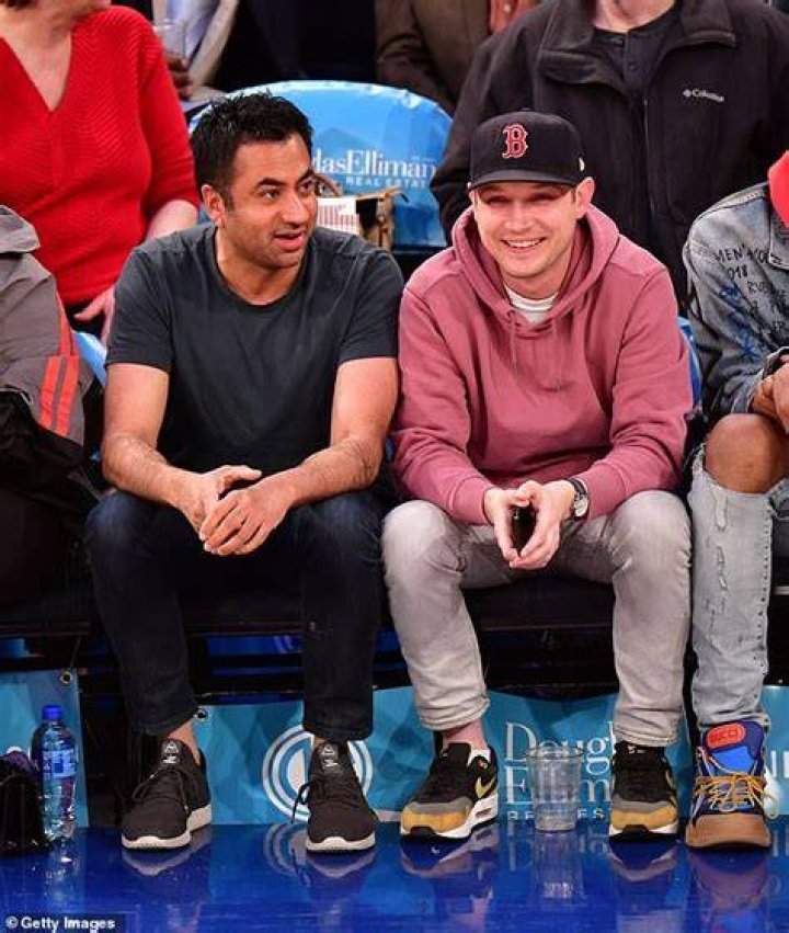 Is Kal Penn Gay?