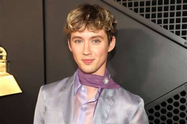 Is Troye Sivan In Jail? Rumors Float Around On Twitter About The Singer