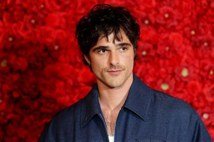 Jacob Elordi message about 2 Hearts