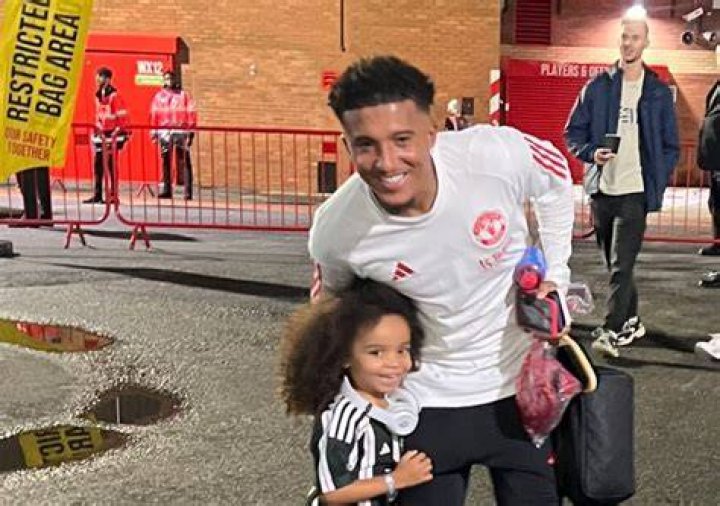Jadon Sancho Wife Who Is Sean Sancho Know About His Net Worth Bio And Son Leeds fans chanted