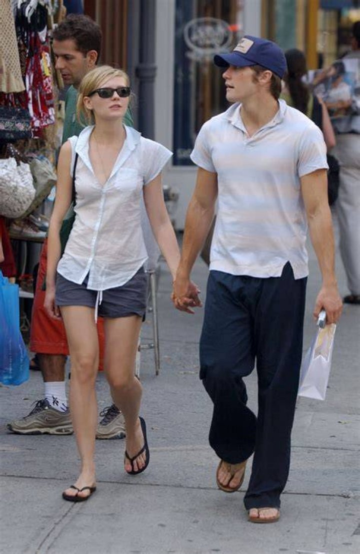 Jake Gyllenhaal and Kirsten Dunst Photos POPSUGAR Celebrity Photo 5