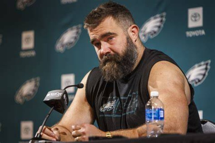 Jason Kelce retirement announcement Eagles center calls it quits with emotional speech after