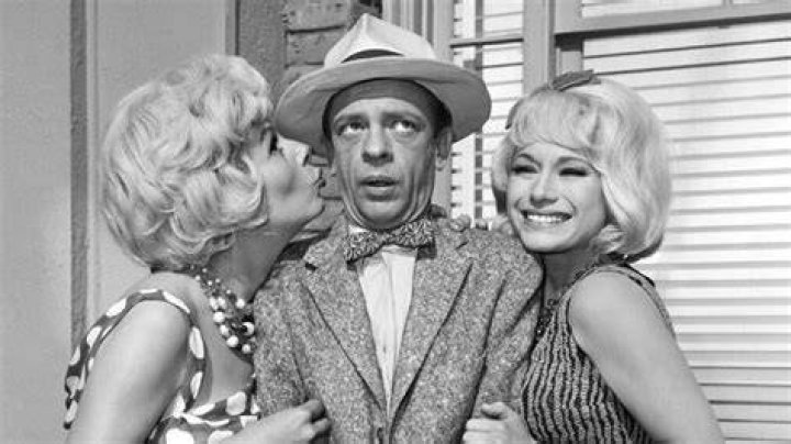 Jean Carson as Daphne, Andy Griffith as Andy Taylor and Joyce Jameson as Skippy on "The Andy Griffith Show" | Photo: Getty Images
