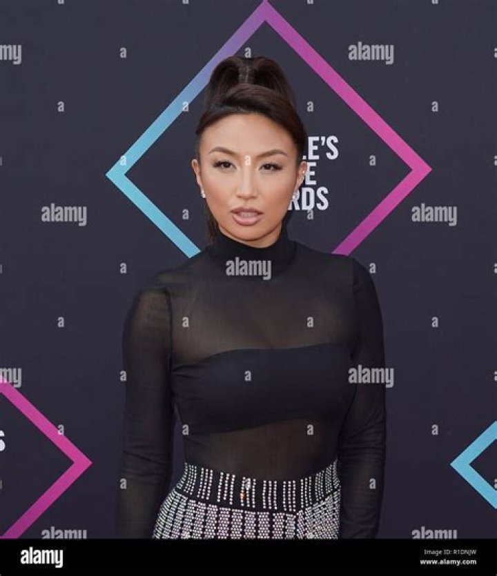 Jeannie Mai attends the 2018 Autism Speaks "Into The Blue" Gala at Beverly Hills Hotel on October 4, 2018 | Photo: Getty Images