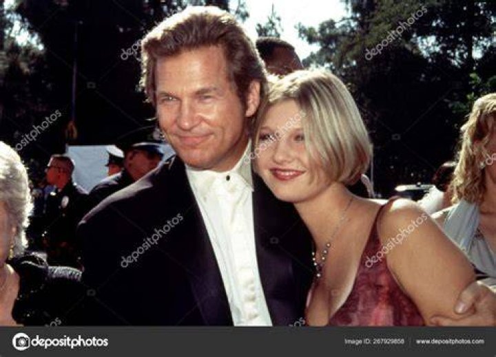 Jeff and Susan Bridges attend his' hand and footprint ceremony at the TCL Chinese Theatre IMAX in Hollywood, California on January 6, 2017. | Source: Getty Images