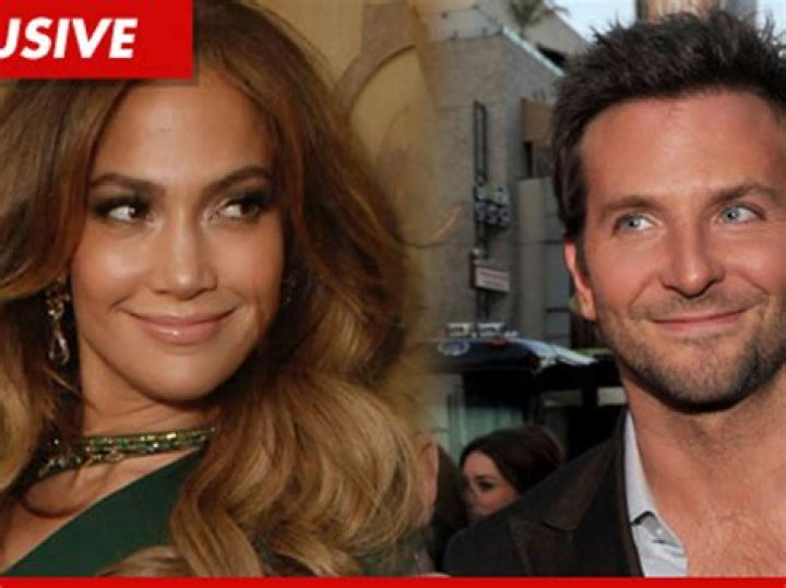 Jennifer Lopez and Actor Bradley Cooper during Mercedes-Benz fashion week at Lincoln Center on September 12, 2010 in New York City. | Source: Getty Images