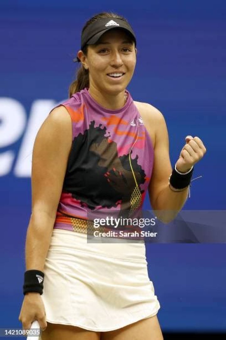 Jessica Pegula of the United States plays a backhand in her Women's Singles fourth round match against Elina Svitolina of Ukraine during the 2021 Australian Open | Photo: Getty Images