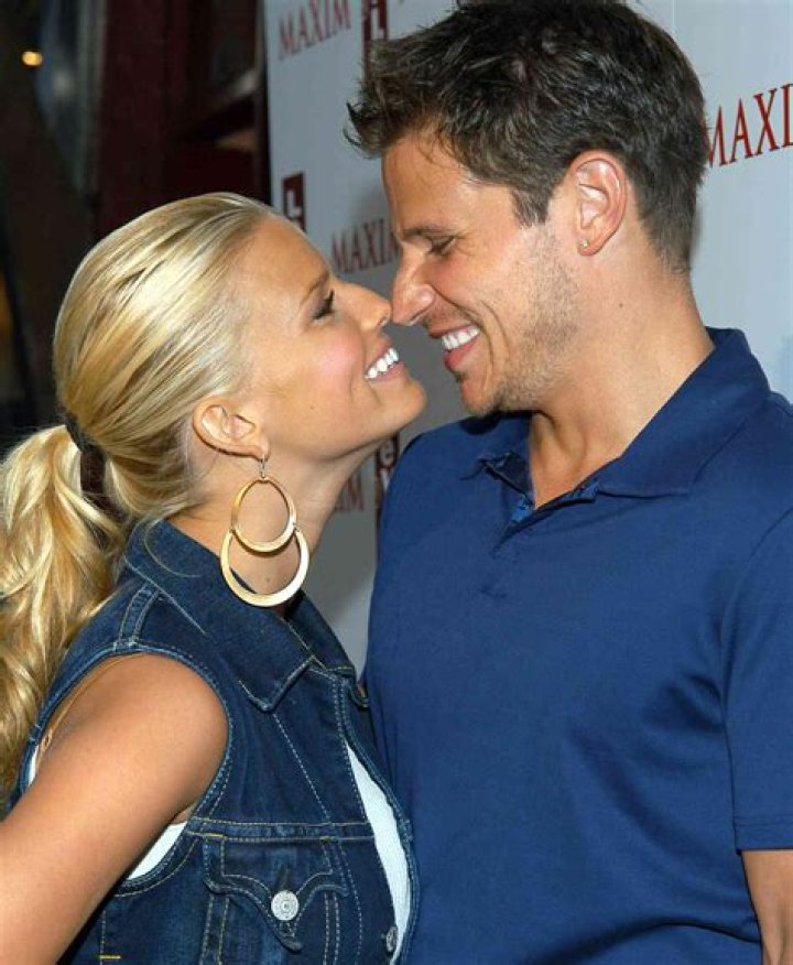 Jessica Simpson and Nick Lachey during Pre-Game Performance at FedEx Field. | Photo:Getty Images