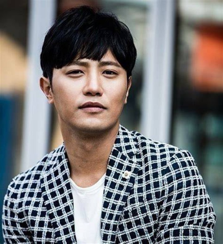 Jin Goo and his wife expecting second child HanCinema