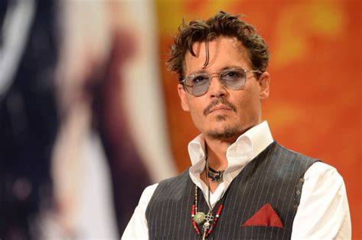 Johnny Depp on the set of "Edward Scissorhands" | Source: Getty Images