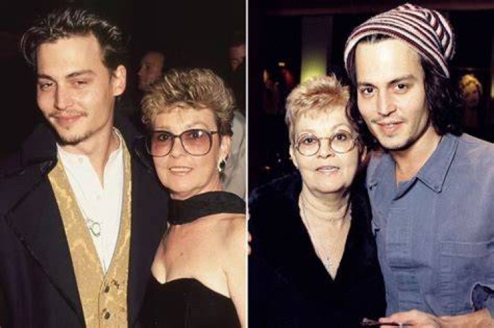 Johnny Depp with Betty Sue Palmer and Vanessa Paradis on February 29, 2004 in Hollywood, California | Source: Getty Images