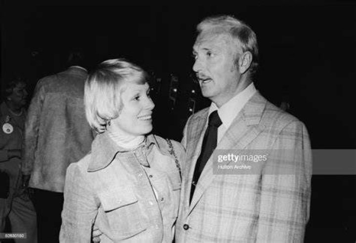 Joyce Bulifant and Jack Cassidy attend the opening of the Motorama Museum, 1975, Hollywood, California. | Photo: Getty Images