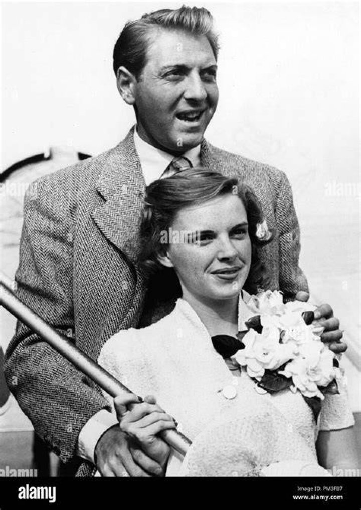Judy Garland and David Rose in May 1941 | Source: Getty Images