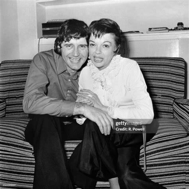Judy Garland and Mickey Deans in London, UK, on March 15, 1969 | Source: Getty Images