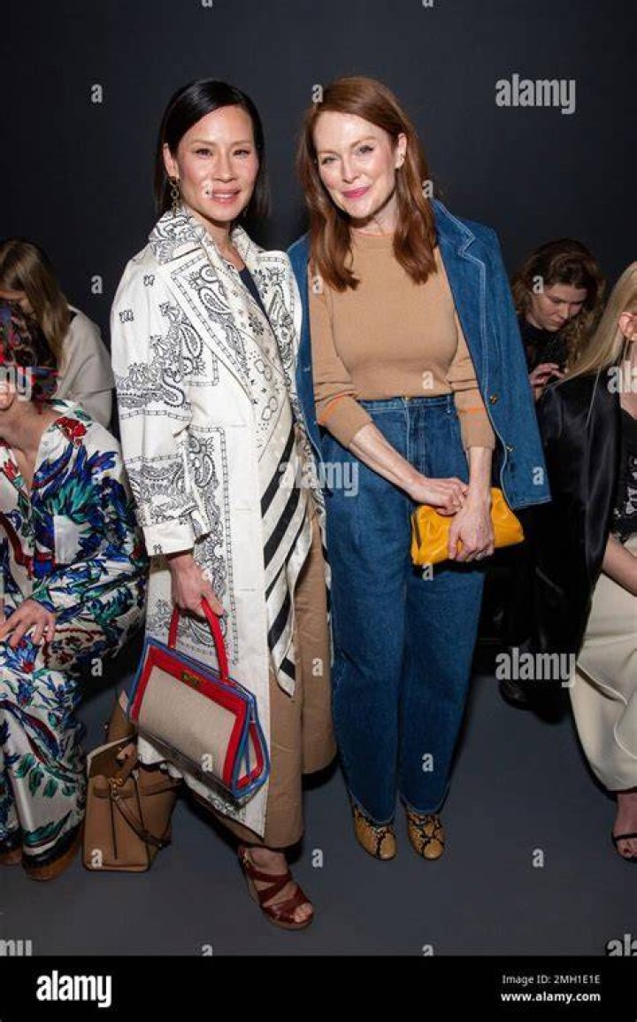 Julianne Moore during the Tory Burch Fall Winter 2020 Fashion Show at Sotheby's on February 09, 2020 in New York City. | Source: Getty Images