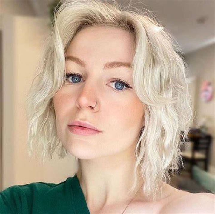 Kallmekris Kris Collins Wiki Age Height Parents Boyfr vrogue.co