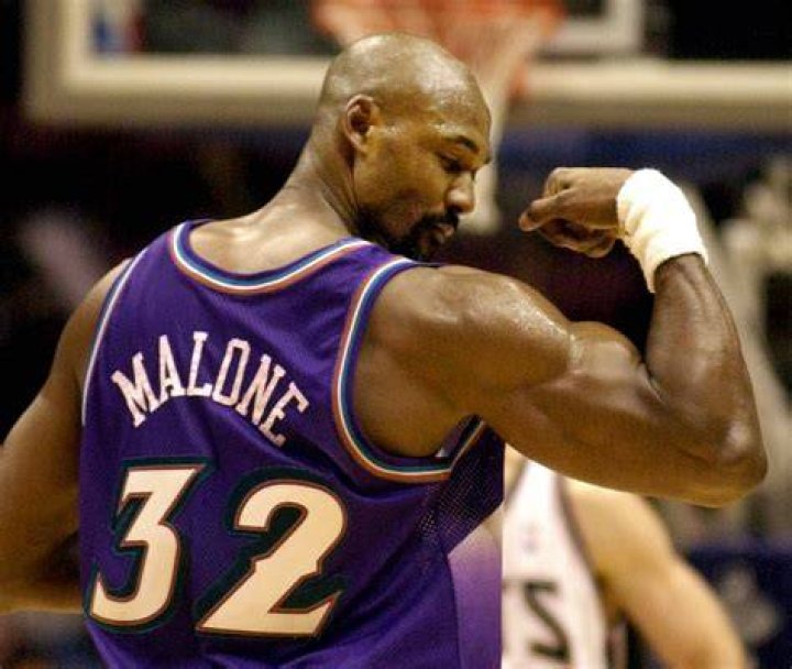 Karl Malone Karl malone, Nba fashion, Moses malone
