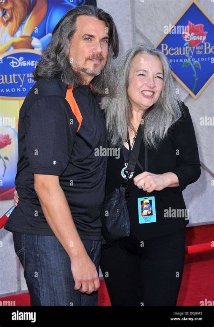 Karla DeVito and Robby Benson pictured attending the "Descending Angel" Los Angeles Premiere. | Photo: Getty Images