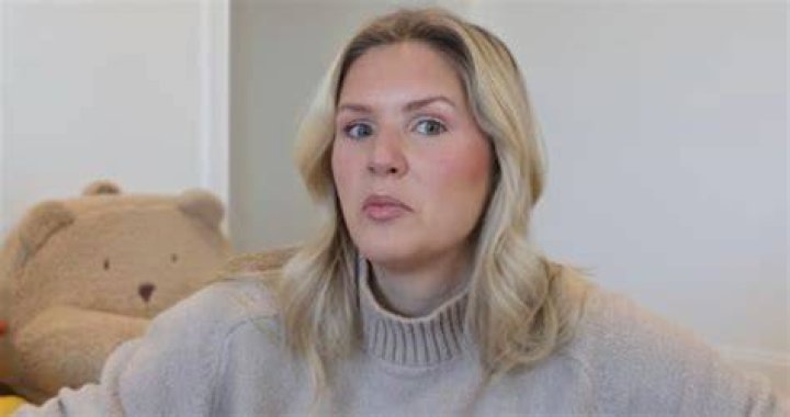 Katie Bates - YouTube