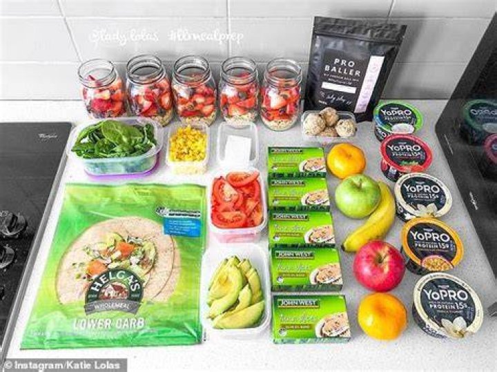 Katie said meal prepping is supposed to make your life easier, not overwhelm you so avoid trying to prepare every single breakfast, lunch, dinner and snack for the entire week