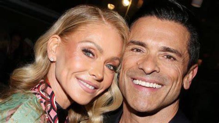 Kelly Ripa and Mark Consuelos at the 92nd Annual Academy Awards at Hollywood and Highland on February 09, 2020 | Photo: Getty Images