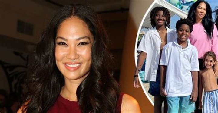 Kimora Lee Simmons and sons attend the world premiere of Disney's "Mulan" at the Dolby Theatre on March 9, 2020 in Hollywood, California | Source: Getty Images