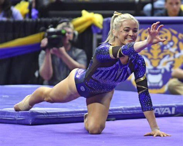 Know All About LSU Gymnast Olivia Dunne&rsquo;s Parents Katherine and David Dunne EssentiallySports
