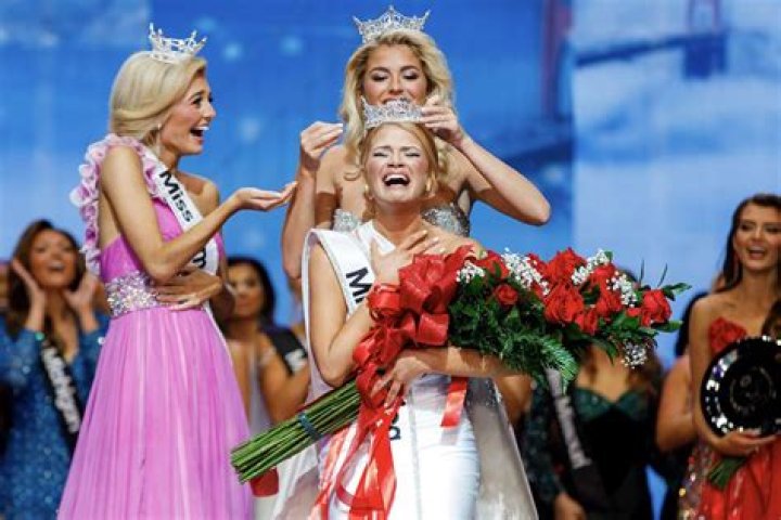 Kozlowski competed in Miss America in 2009 at age 19 and won the swimsuit competition
