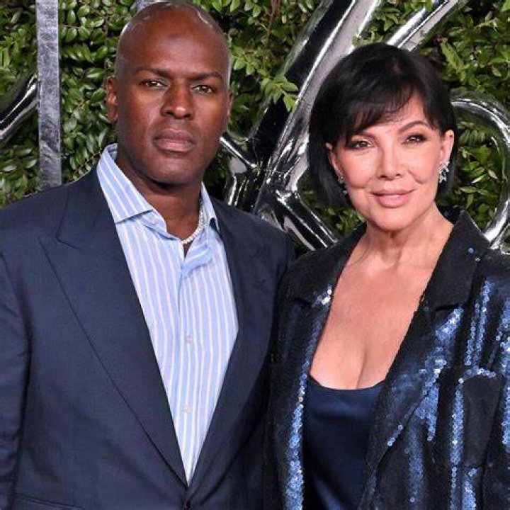 Kris Jenner and Corey Gamble reacting during dinner | Photo: E! News