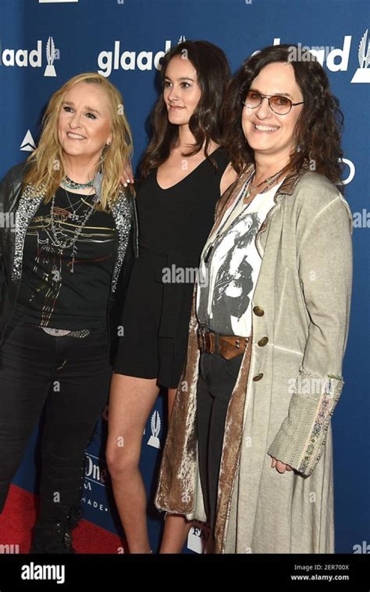 (L-R) Bailey Cypher, Melissa Etheridge, Beckett Cypher, and Elizabeth Williamson at Etheridge's Hollywood Walk of Fame Induction Ceremony on September 27, 2011 | Photo: Getty Images