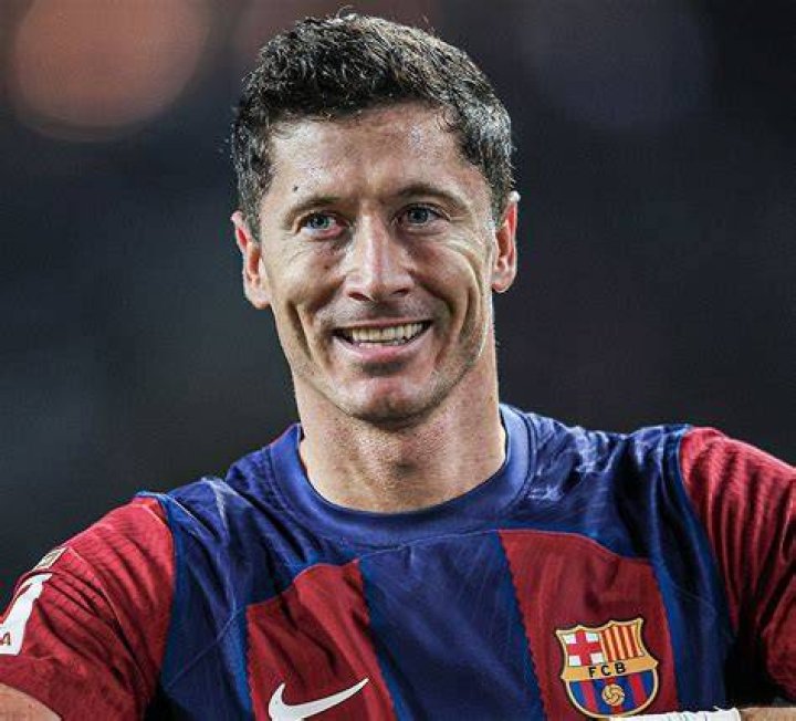 LaLiga Lewandowski double rescues Barca, Sevilla hold Betis