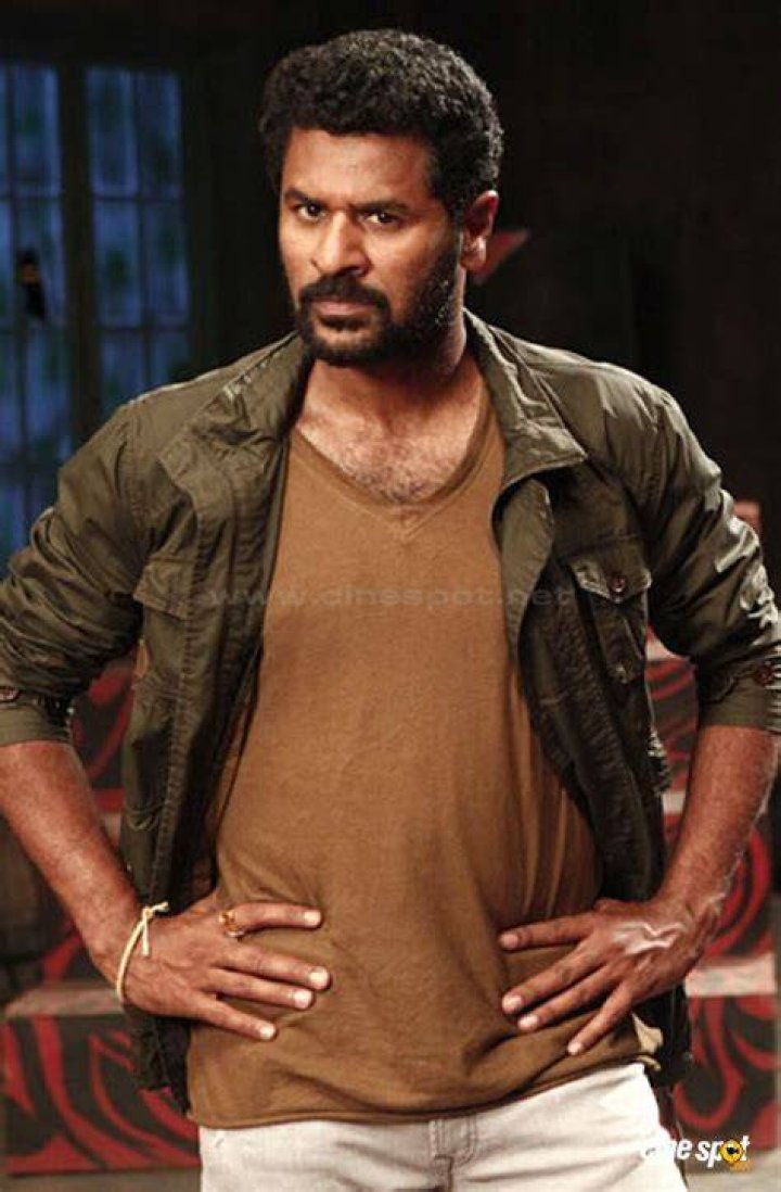 Latest Wall Pappers Prabhu Deva Nayanthara Latest Stills