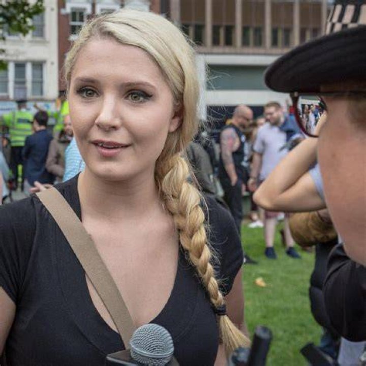 Lauren Southern alt right politician, youtuber, and commentator announces divorce