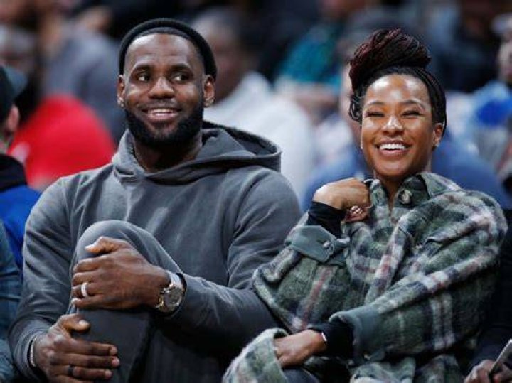 LeBron James and his wife Savannah Brinson. | Photo: Getty Images