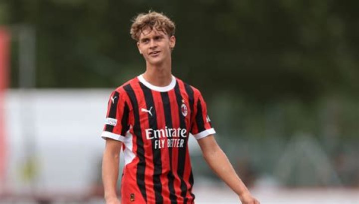 Les images de Maximilian Ibrahimovic, le fils de Zlatan qui joue d&eacute;j&agrave; avec le Milan AC