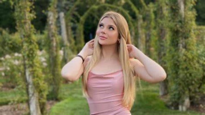 Lindsay Capuano Instagram Star, Celebrity, Age, Birthday, Height, TikTok, Boyfriend