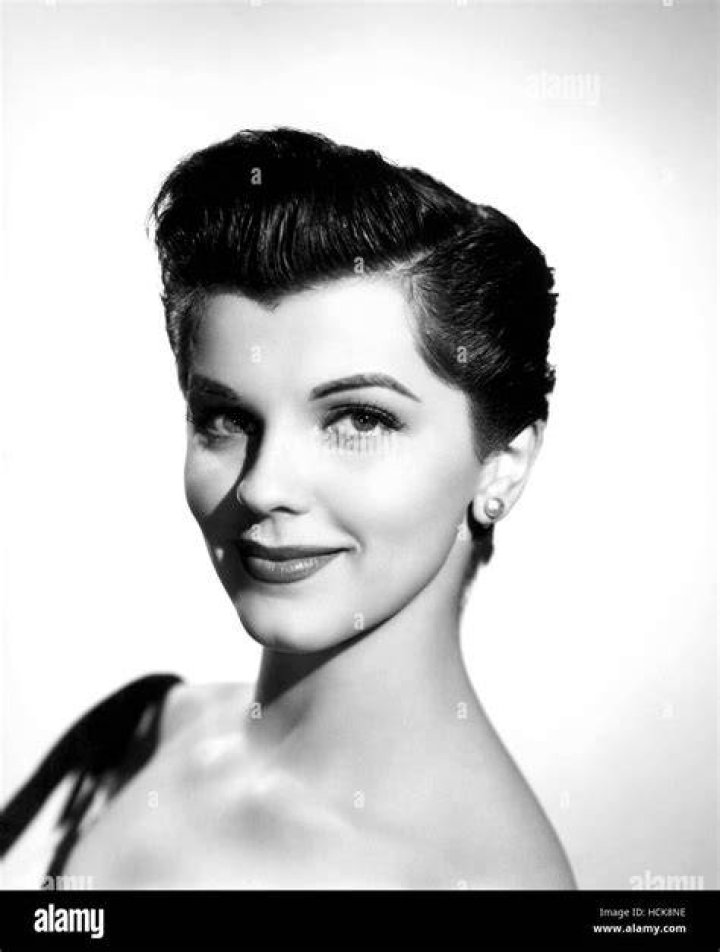 Lisa Gaye's Biography Wall Of Celebrities