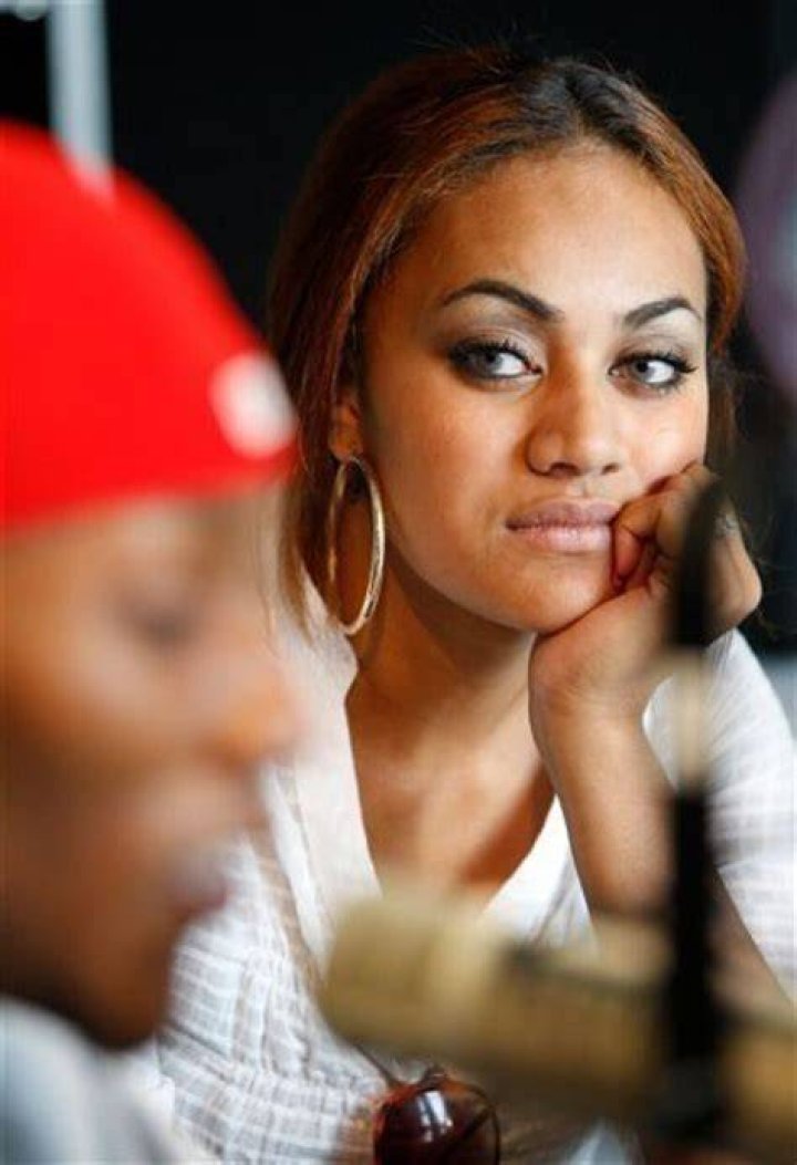 Loleini Tonga as seen on her ex-partner Chris Henry's funeral
