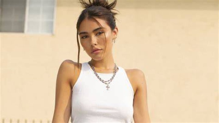 Madison Beer Popstar on the downsides of social media fame BBC News