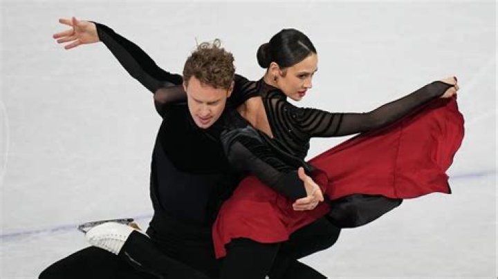 Madison Chock and Evan Bates during the Pair Skating Free Skating Team Event at the Beijing 2022 Winter Olympic Games on February 07, 2022 in Beijing, China. [Left] Chock and Bates posed for a selfie together in Finland, 2019 [Right] | Photo: Instagram/chockolate02 & Getty Images