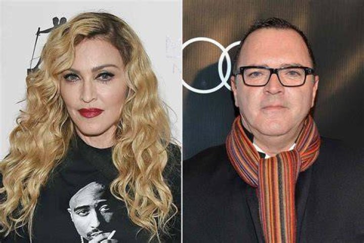 Madonna and Christopher Ciccone during The 70th Annual Academy Awards - Red Carpet at the Shrine Auditorium | Photo: Getty Images
