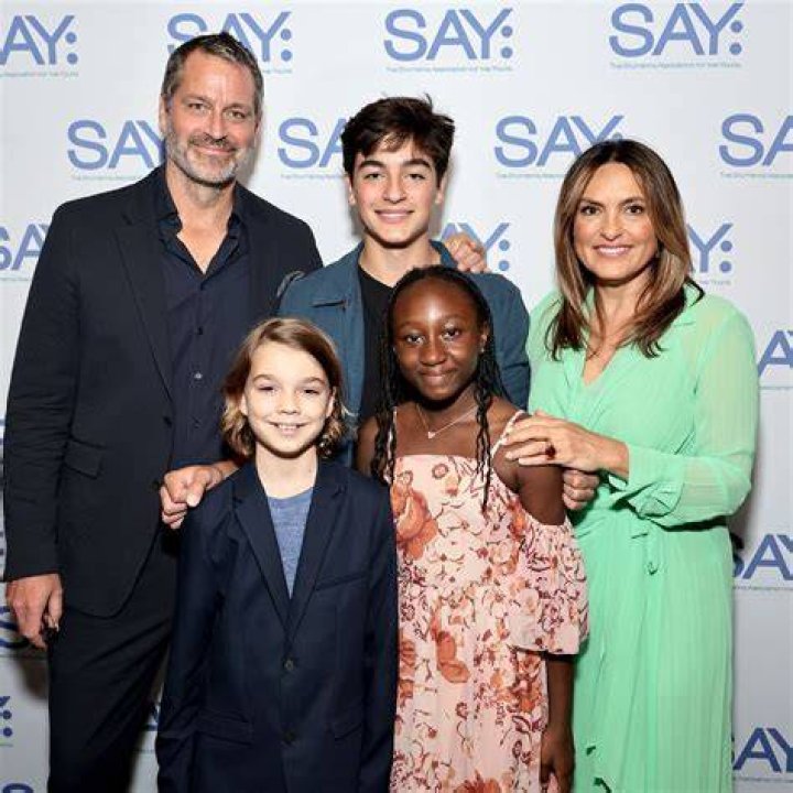 Mariska Hargitay and her family on The Hollywood Walk of Fame on November 8, 2013 in Hollywood, California | Source: Getty Images