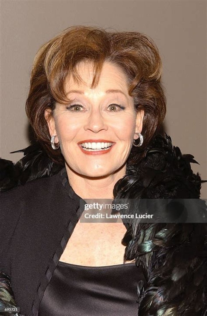 Marj Dusay arrives at a party hosted by mayor Michael Bloomberg to celebrate the 30th Annual Daytime Emmy Awrds May 15, 2003 at Gracie Mansion in New York City | Photo: Getty Images