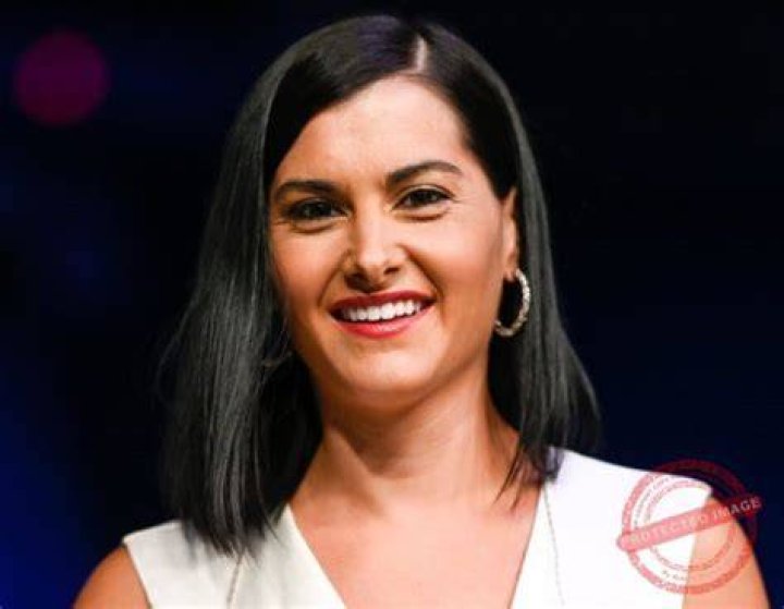 Megan Olivi Bio & Wiki Net Worth, Age, Height & Weight