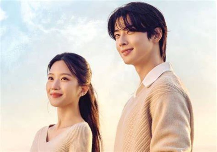 Moon Ga Young And Cha Eun Woo Are A PicturePerfect Couple During Seaside Date In &ldquo;True Beauty&rdquo;