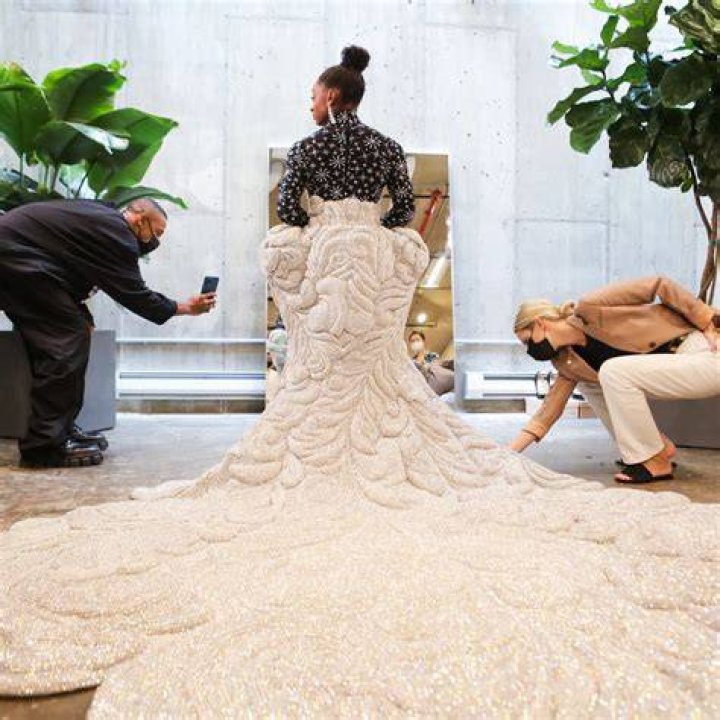 &ldquo;My Final Dress Fitting&rdquo; Simone Biles Travels 1222 Miles Away From Home As Her Wedding