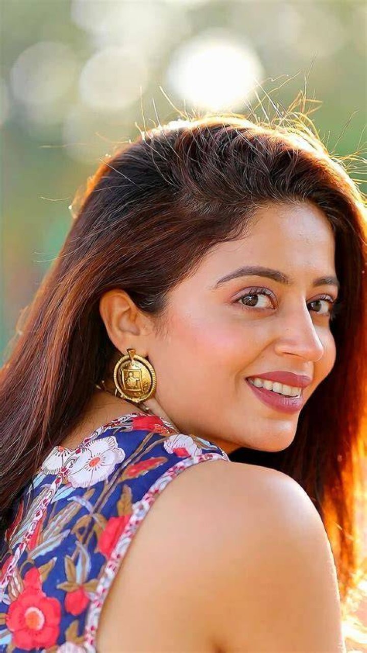 Neha pendse, marathi actress HD phone wallpaper Pxfuel