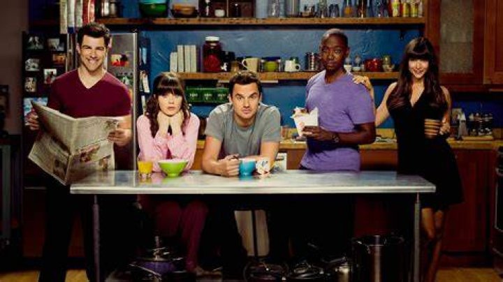 New Girl's Hannah Simone Shows Off Her Growing Baby Bump! Photo 3929898 Hannah Simone
